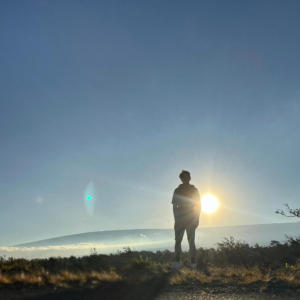 ดาวน์โหลดและฟังเพลง Numb (feat. KcChalk) (Explicit) พร้อมเนื้อเพลงจาก Unz3n