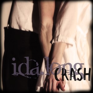收聽Ida Long的Crash歌詞歌曲