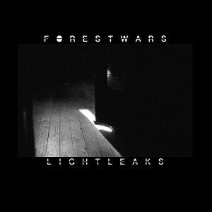 收聽Forest Wars的Familiar歌詞歌曲