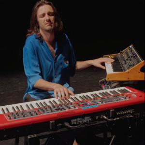 default playlist img