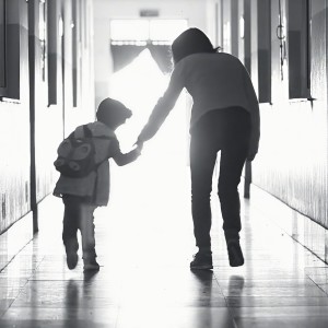 收聽呼吸者華子的星星的媽媽 (feat. 華子 / 周子琰 / 張楚 / 侯磊)歌詞歌曲