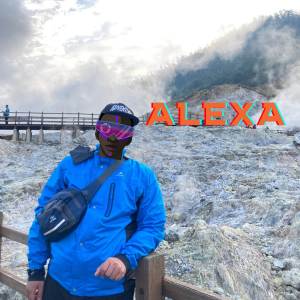 Album WINTER RISE (EDM) oleh Alexa