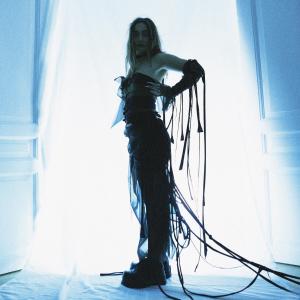 ดาวน์โหลดและฟังเพลง One By One พร้อมเนื้อเพลงจาก Alvah