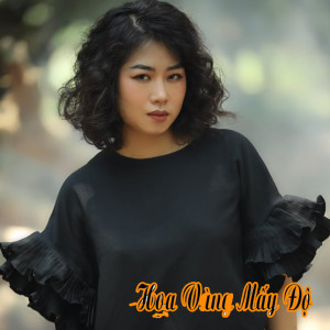 Dengarkan Hoa Vàng Mấy Độ lagu dari Phuang Pham dengan lirik