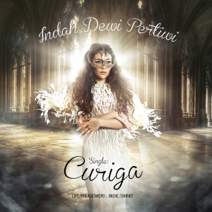 收聽Indah Dewi Pertiwi的Curiga歌詞歌曲