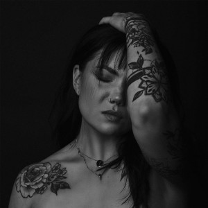 收聽Niko Tiuraniemi的Tampere歌詞歌曲