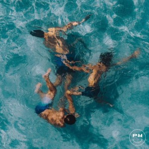 ดาวน์โหลดและฟังเพลง Riptide พร้อมเนื้อเพลงจาก Haym