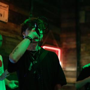 ดาวน์โหลดและฟังเพลง kot (feat. nohat) (Explicit) พร้อมเนื้อเพลงจาก Shezzy