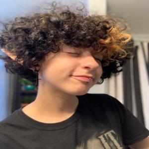 Listen to neon cxm (Explicit) song with lyrics from Brocslee