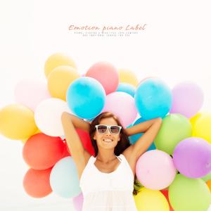 Album New Age piano music that gives happiness to the heart from Various Artists