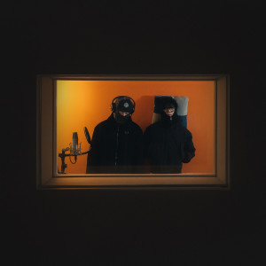 ดาวน์โหลดและฟังเพลง 처음 마주쳤을 때처럼 (When We First Met) พร้อมเนื้อเพลงจาก TOIL