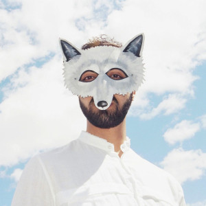收聽Wolf Colony的Holy (Remixed by Tep No) [feat. Tep No]歌詞歌曲