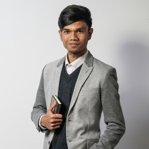 收听Muzammil Hasballah的Surah Luqman 12 - 19歌词歌曲
