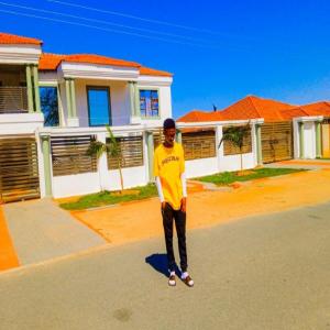 Listen to Welele (feat. Exclamation & Starzen) song with lyrics from Dj Cullycush