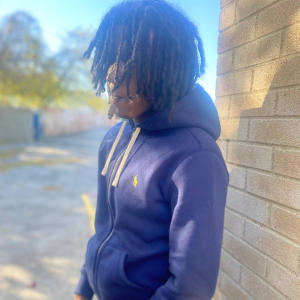 24TAY的專輯Thinkin (feat. Dv) [Explicit]