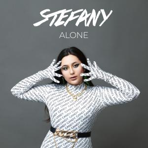 收聽Stefany的Alone歌詞歌曲