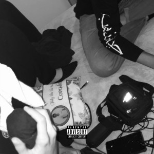 收聽Lucc的Mentiras (Explicit)歌詞歌曲