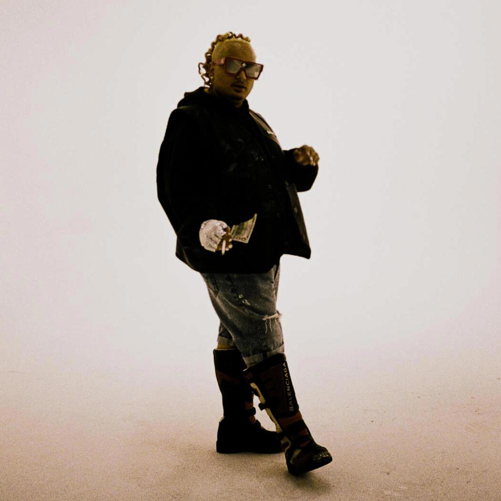obsessed (feat. Nessly) (Explicit)