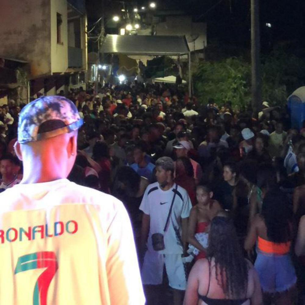 MTG ENCOSTA NELA E SARRA (Explicit)