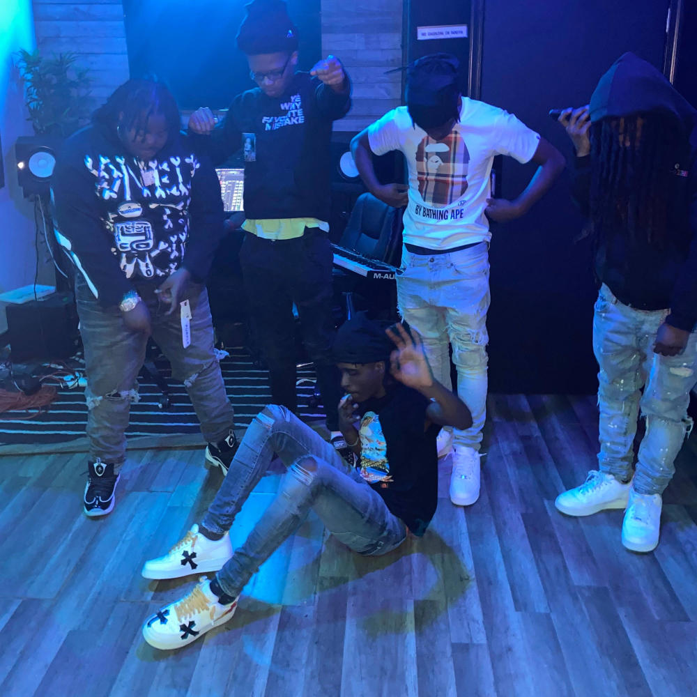 Free Ride (feat. Lil Dom LA) (Explicit)