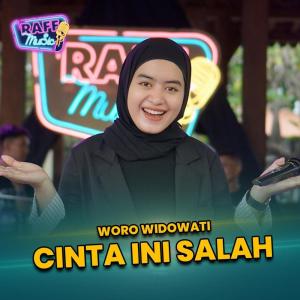 Album Cinta Ini Salah (Live) oleh Woro Widowati