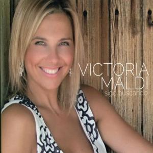 收聽Victoria Maldi的Give in to me歌詞歌曲