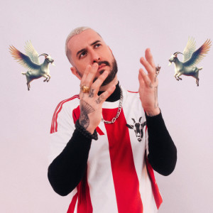 Listen to Morrer de Tesão song with lyrics from Cabra Guaraná