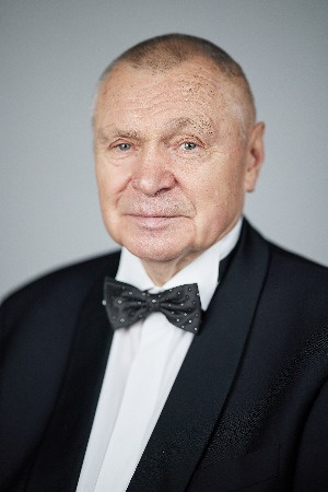 Mikhail Kit