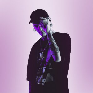 收聽A.ZEE的Завидуй (Explicit)歌詞歌曲