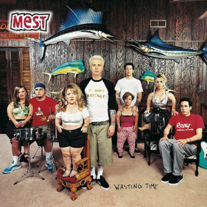 ดาวน์โหลดและฟังเพลง Hotel Room พร้อมเนื้อเพลงจาก Mest