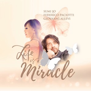 Giovanni Allevi的专辑Life is a miracle