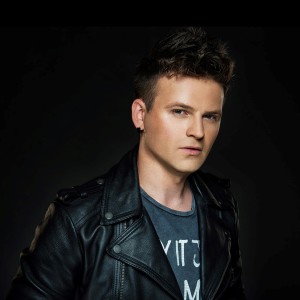 收聽Ivan Šebalj的Trebaš mi歌詞歌曲