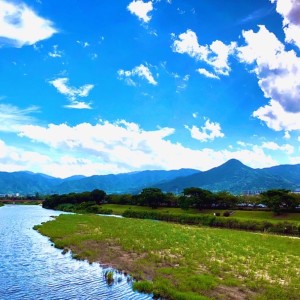 收聽TAKATOMO的Refreshing Morning (Piano Jingle)歌詞歌曲