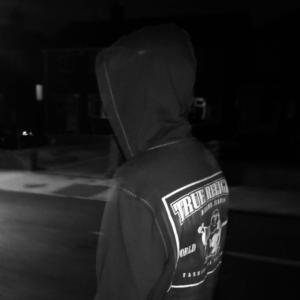 收聽Czó的Jumped On A Track (Explicit)歌詞歌曲