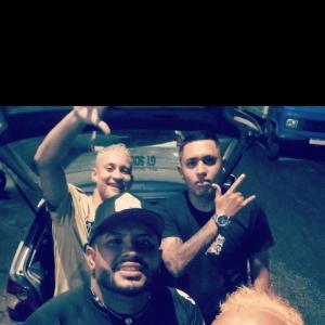 Dengarkan lagu Curti a Putaria (Remix|Explicit) nyanyian TR DO DP dengan lirik