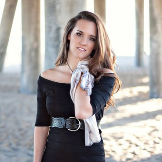 Amanda Holmes