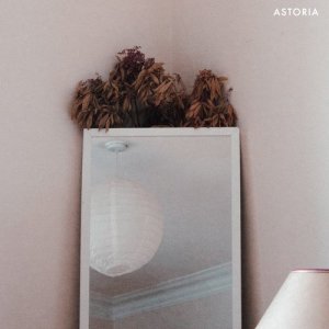 收聽Far Caspian的Astoria歌詞歌曲