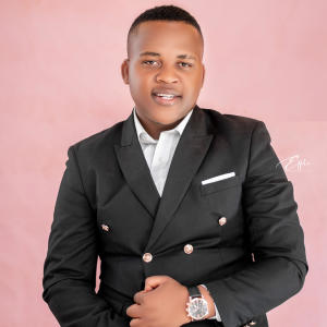 收聽Madalitso Banda Vocalist的WAYANKHA (feat. RASHLEY)歌詞歌曲