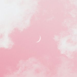 Listen to 江 之 岛 の 夏 / / E N O S H I M Λ song with lyrics from DryJo