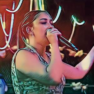 Dengarkan lagu Li Ybi3 Lbayda B3id nyanyian Cheba Nour dengan lirik