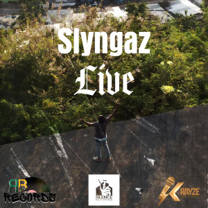 收聽Slyngaz的Live歌詞歌曲