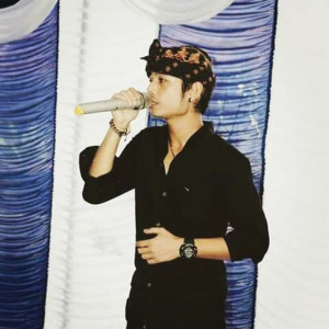 Listen to Boye Je Pelalian song with lyrics from Gus Putra