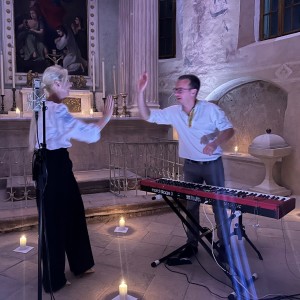 Album Ой, чий то кінь стоїть (Live) from Mila Medvedovska