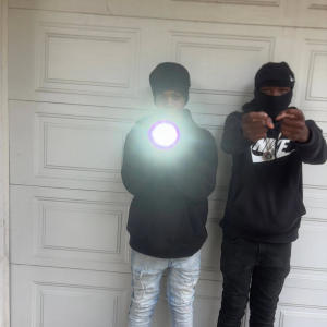 收聽Mjturnt的Talking shit (feat. 736lilkobe)歌詞歌曲