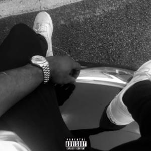ดาวน์โหลดและฟังเพลง Wha E Sound Like? (feat. Big Bandit) (Explicit) พร้อมเนื้อเพลงจาก Lou Algiedi