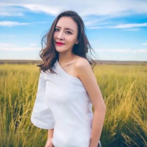 Listen to 也许我们依然还爱着 (完整版) song with lyrics from 陶格斯