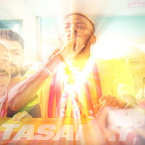 收听Othello的Galatasaray (Explicit)歌词歌曲