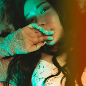 收聽Tari的I Belong with You歌詞歌曲