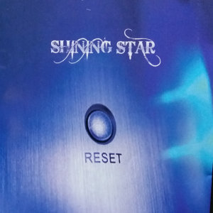 Shining Star的專輯Reset (Faixa bônus)