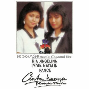 Dengarkan lagu Biarlah nyanyian Ria Angelina dengan lirik